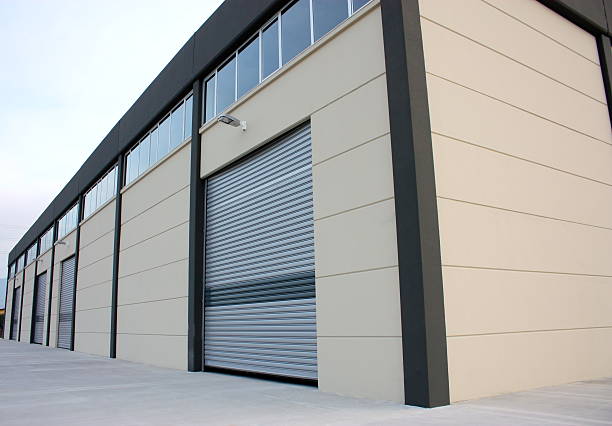 What certifications should a fire-rated door supplier have in the USA?